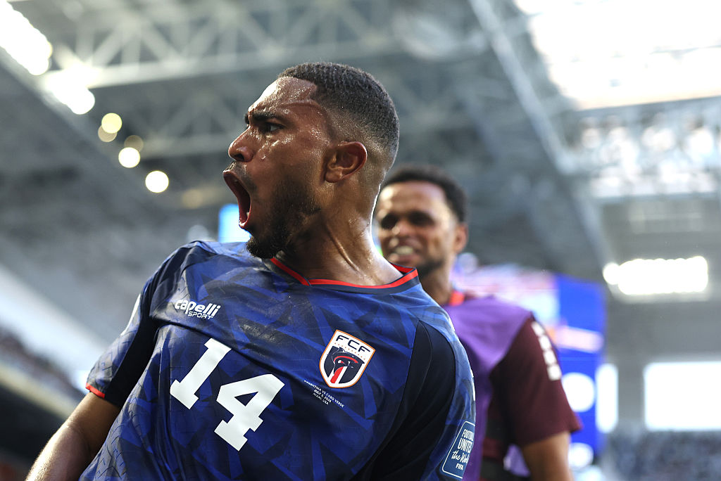 Deroy Duarte celebrates his goal against Argentina