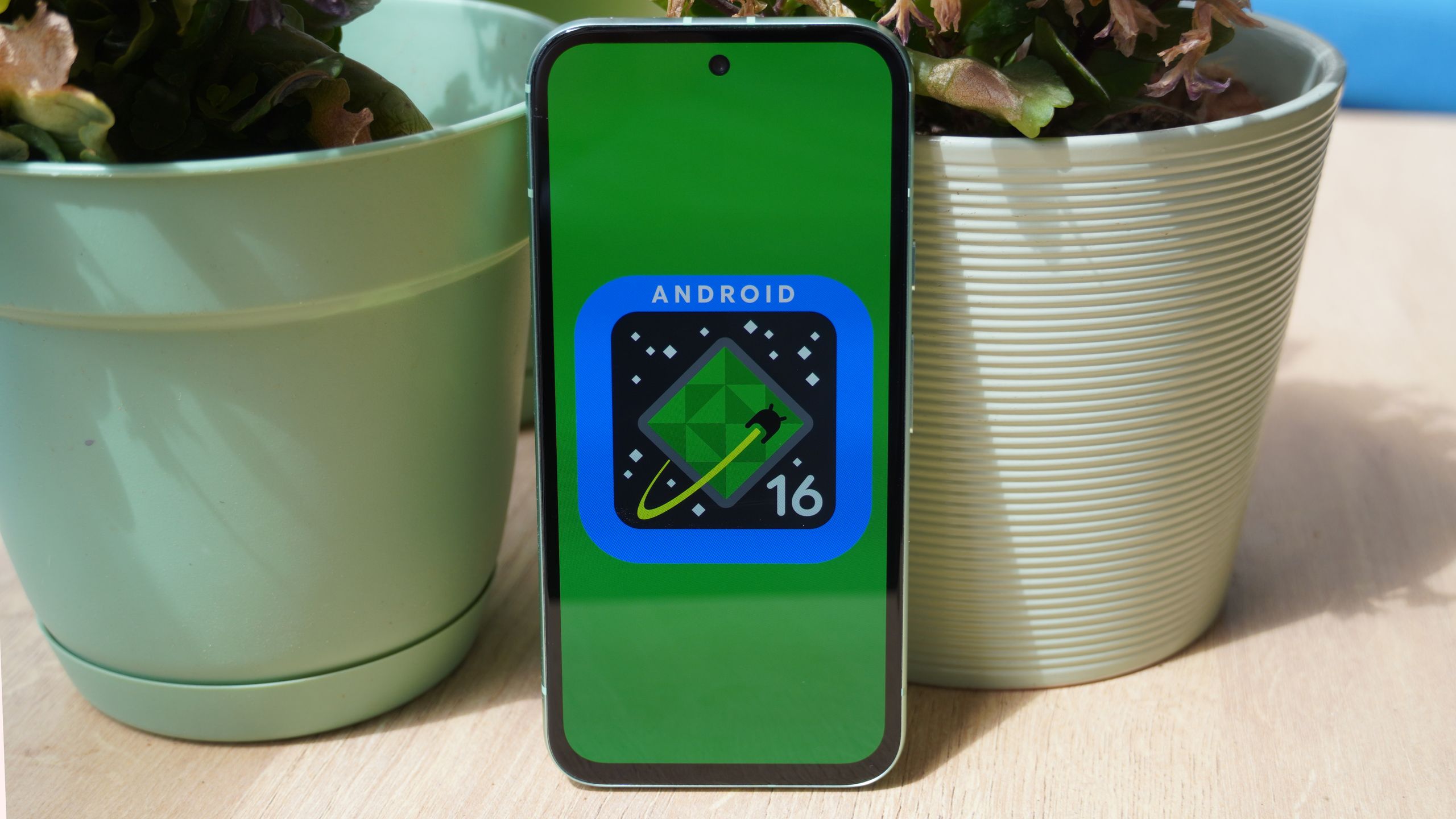 Latest Android 16 update sparks lock screen woes for some Android users ...