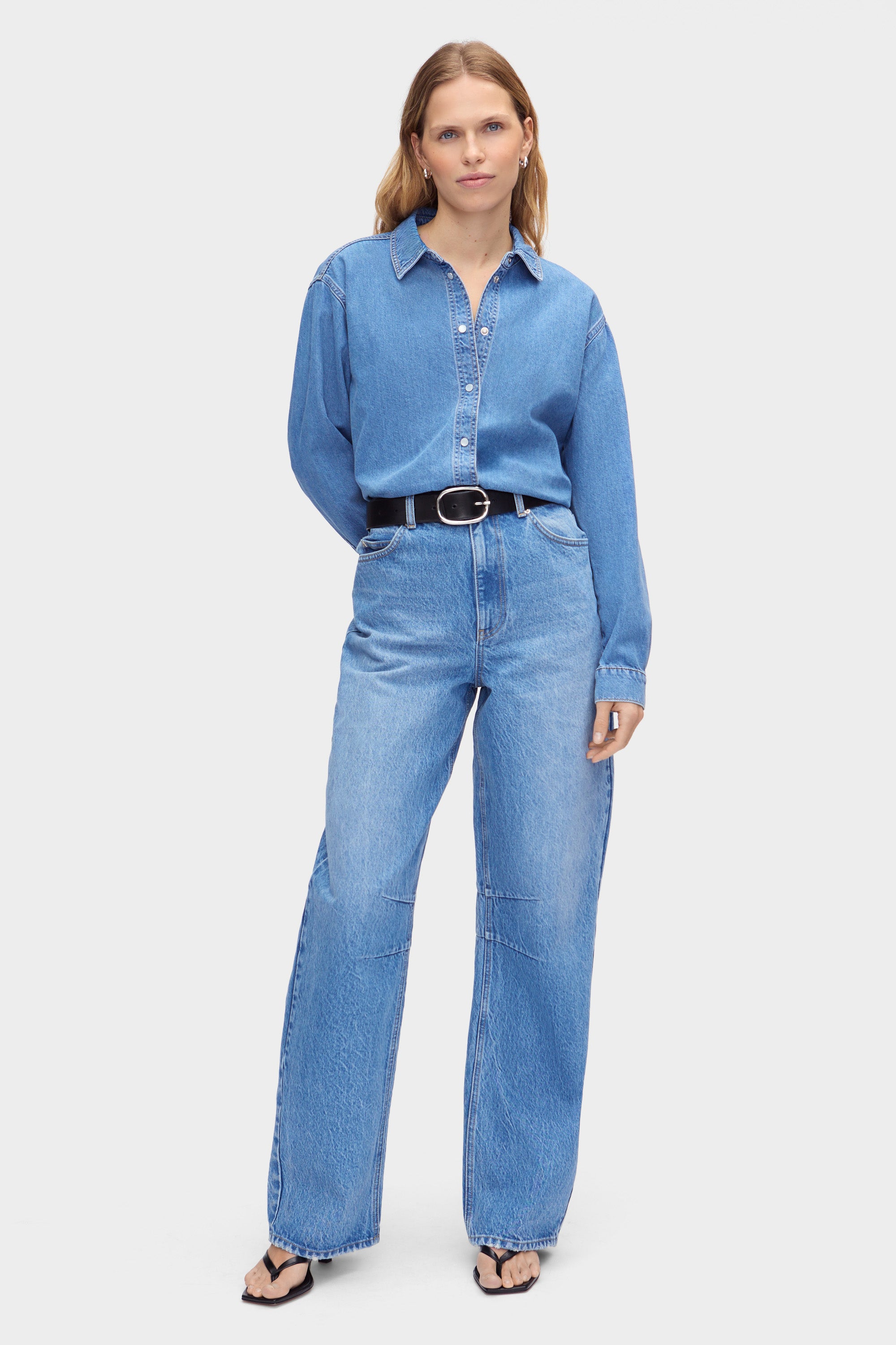 Mid Rise Rigid Barrel Jeans