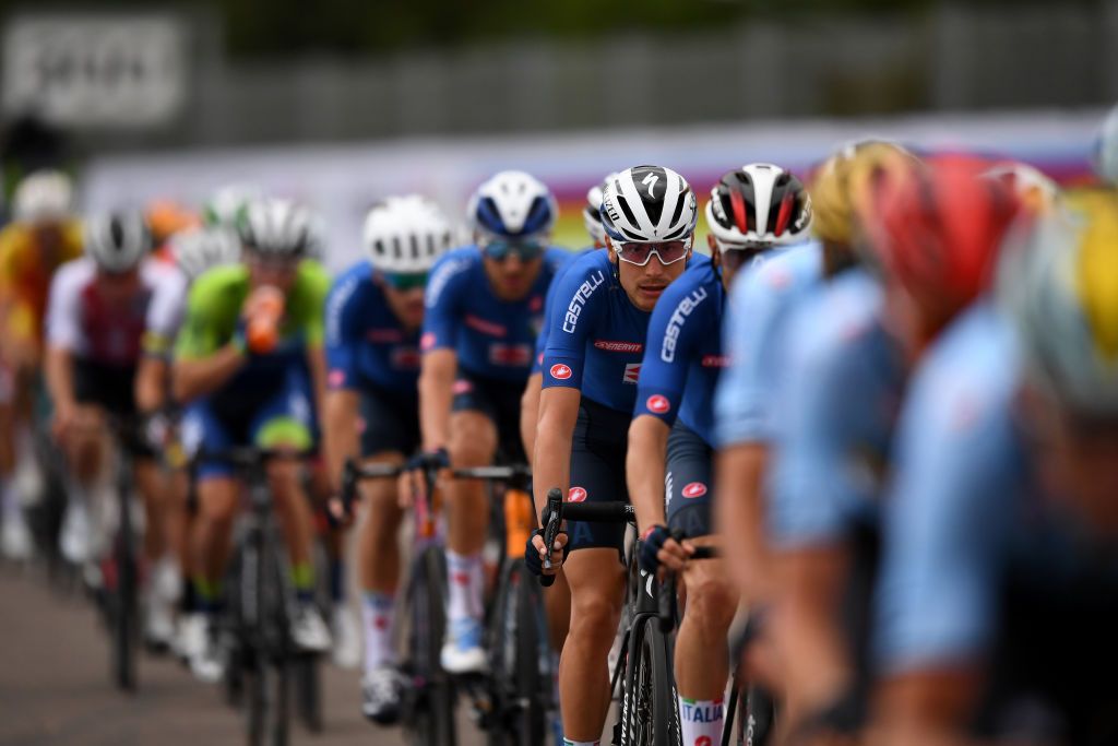 Italian team in the closing kilometres at the Worlds