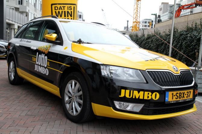 The LottoNL-Jumbo team car