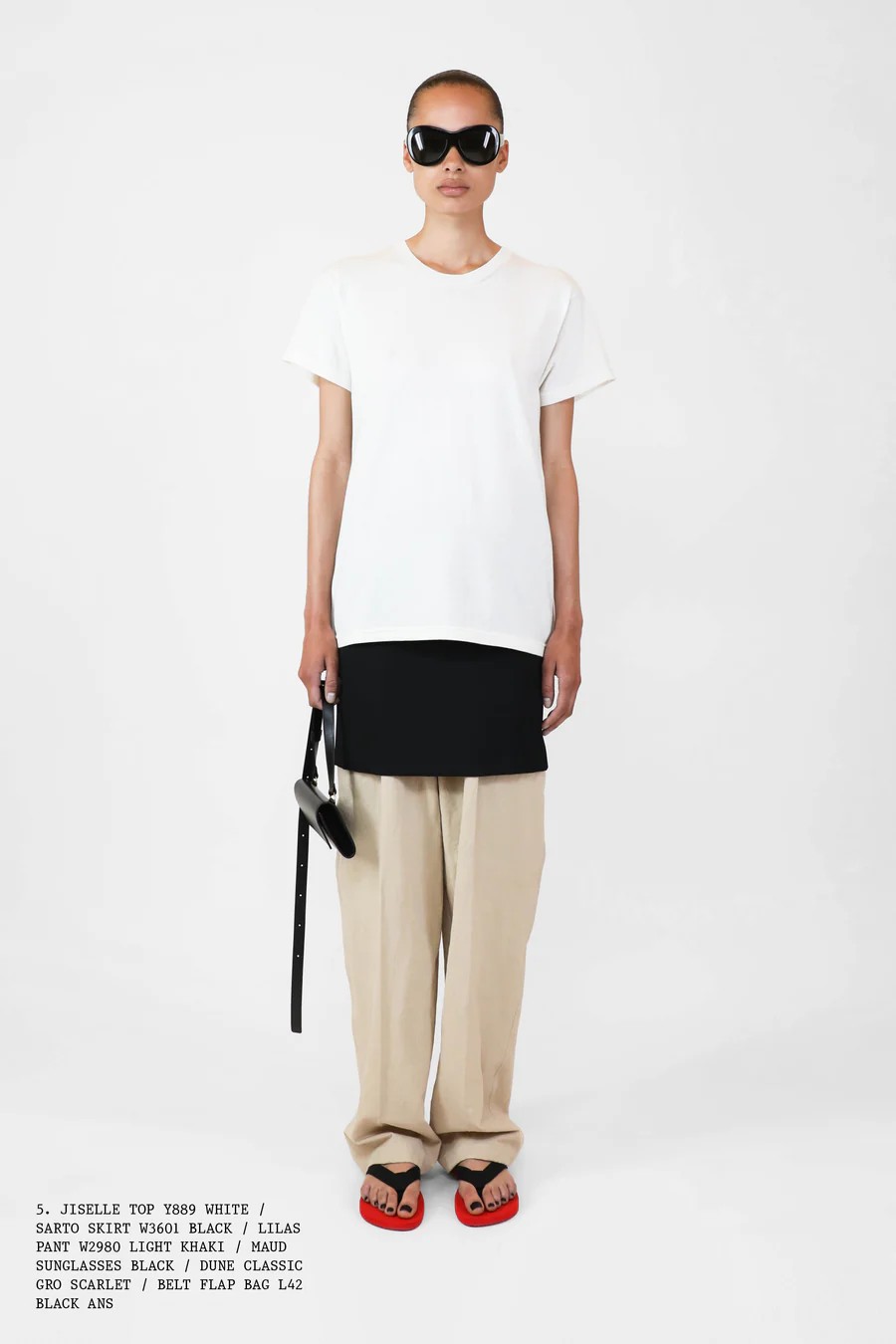 An image of The Row&#039;s Dune flip-flops from the spring/summer 2025 collection.