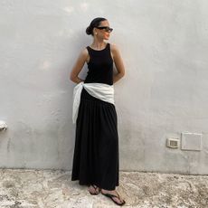 @johannapiispa summer outfit black tank and skirt with white scarf belt