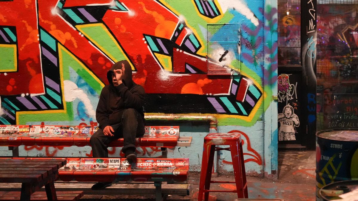 Images captured in London with the Sony A7 V camera