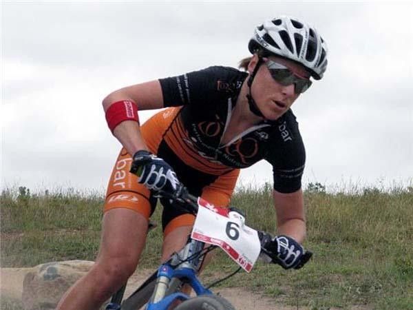 Former National Champion Tory Thomas concentrates on one of the tricky descents at Mount Stromlo.