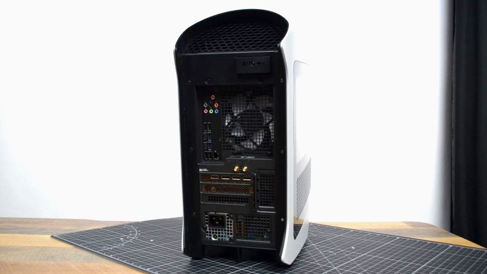 Alienware Aurora R15 on a table
