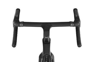 Detail of the new integrated cockpit on the Look 795 Blade RS road bike