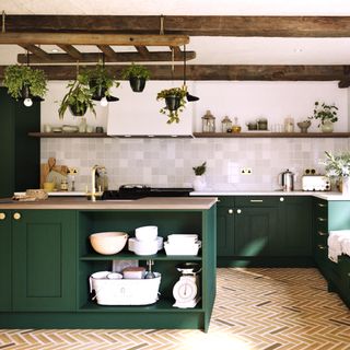 Are kitchen islands going out of style? Experts weigh in | Ideal Home