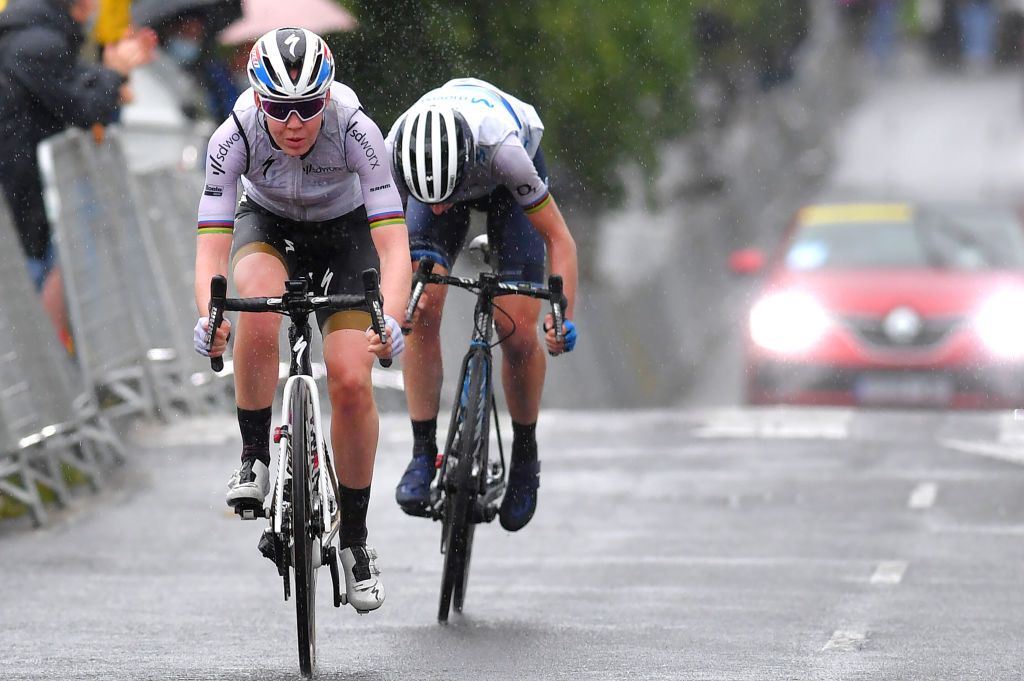 DURANGO SPAIN MAY 18 Anna Van Der Breggen of Netherlands and Team SD Worx Annemiek Van Vleuten of Netherlands and Movistar Team sprint at arrival during the 20th DurangoDurango Emakumeen Saria 2021 a 1157km stage from Durango to Durango scduranguesa DurangoDurango2021 on May 18 2021 in Durango Spain Photo by Luc ClaessenGetty Images