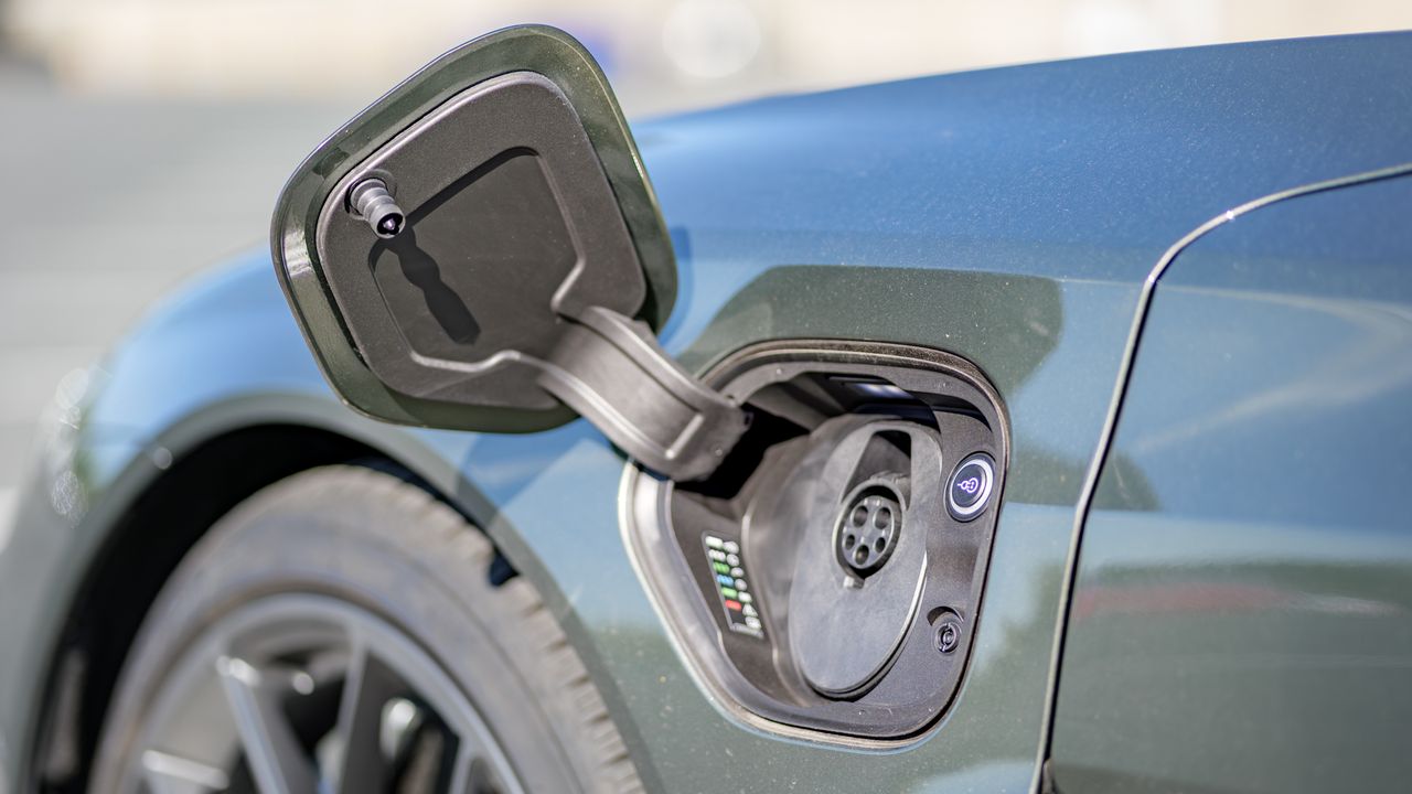 2026 Audi RS e-tron RT review.