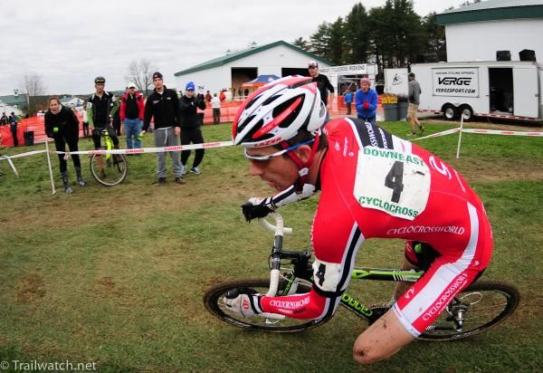 Dylan McNicholas (Cyclocrossworld.com) riding tight S-Turns on his last lap