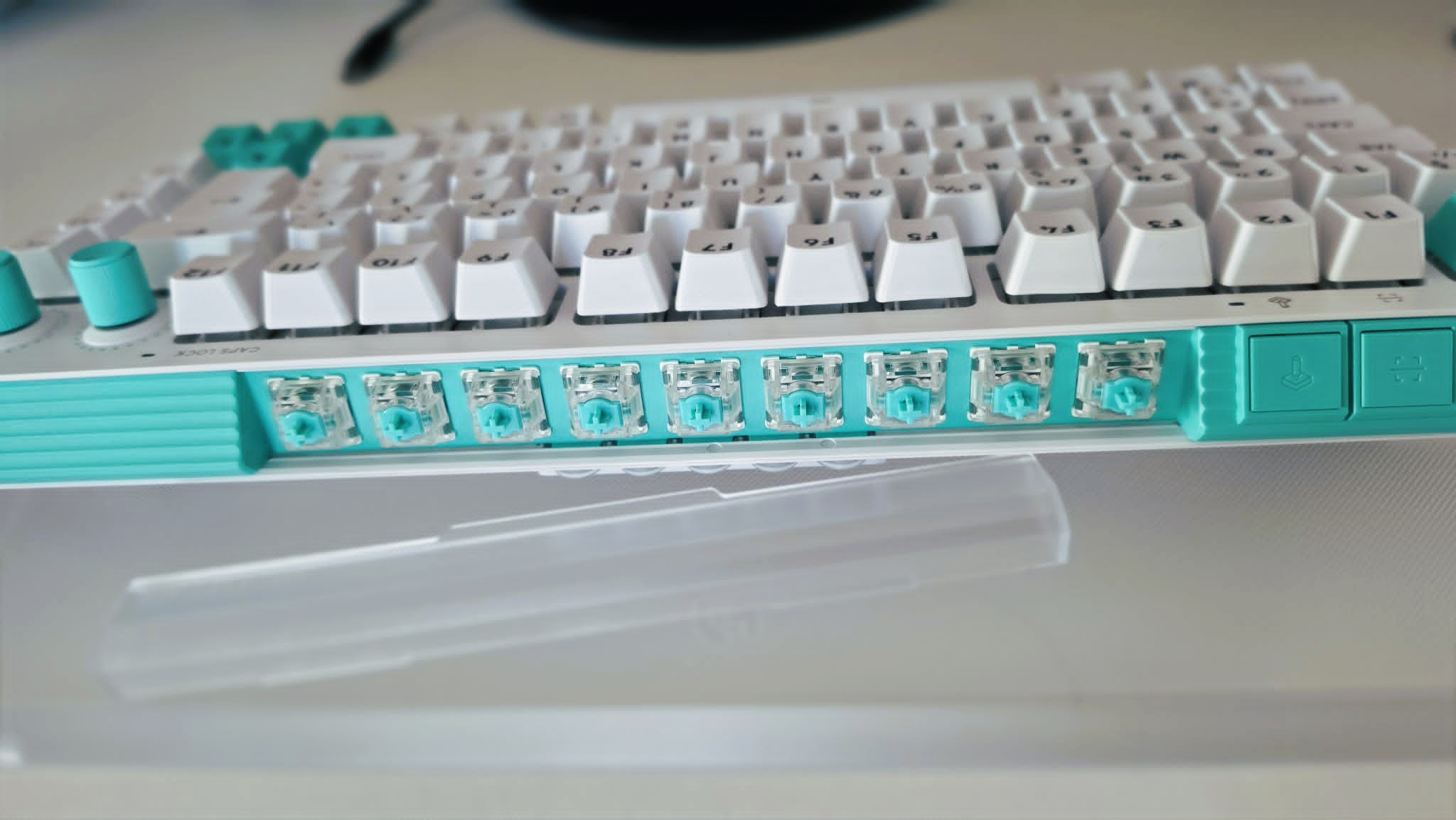 Logitech G512 X