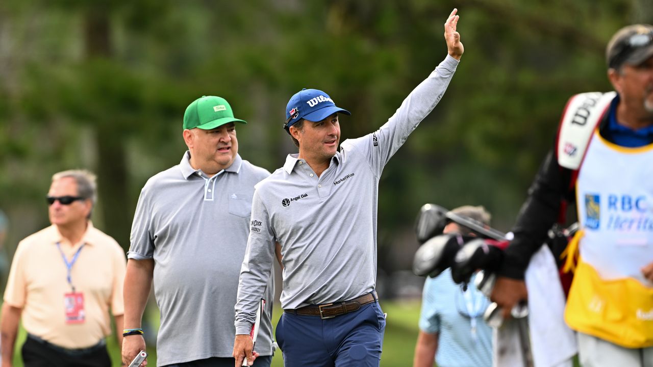 Kevin Kisner waves to a fan at the 2024 Zurich Classic of New Orleans