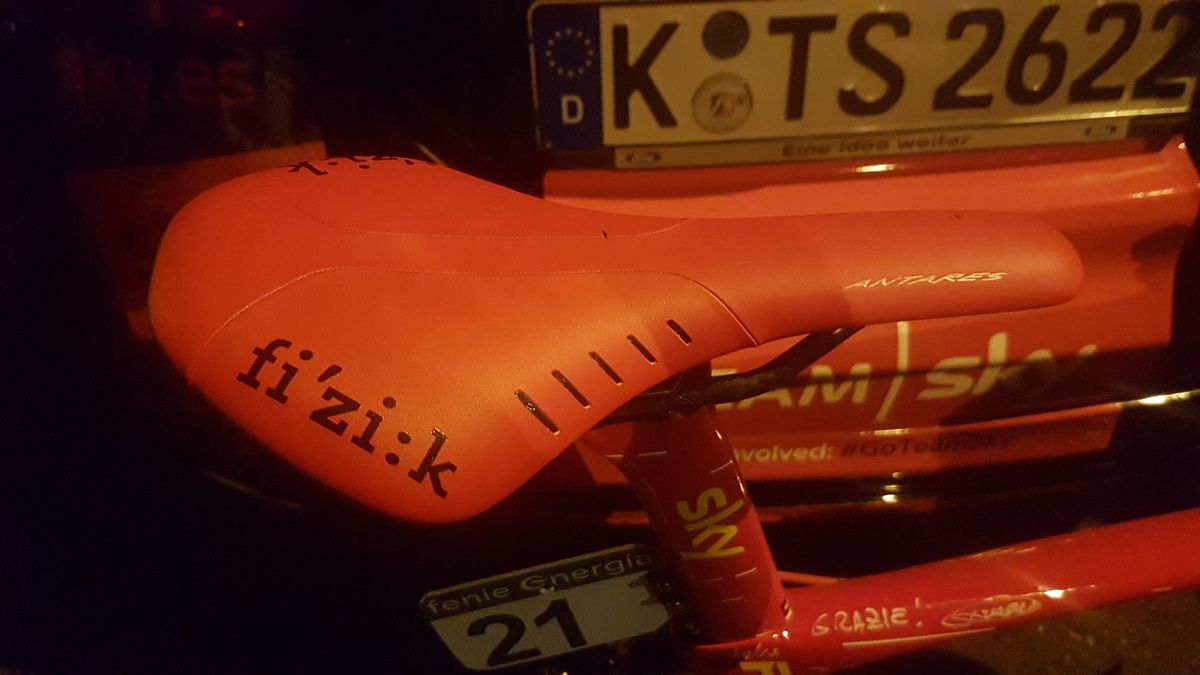 A Fizik Antares in custom red for Froome following his Vuelta a Espana victory