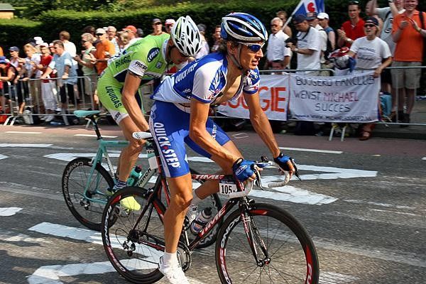Pozzato and Backstedt near the end