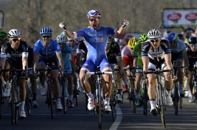 Nacer Bouhanni (FDJ.fr) won the opening stage at Paris-Nice ahead of John Degenkolb (Giant-Shimano) and Gianni Meersman (Omega Pharma-QuickStep)