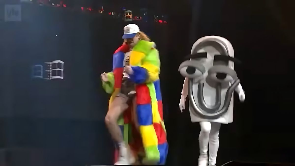 Windows95man and Clippy
