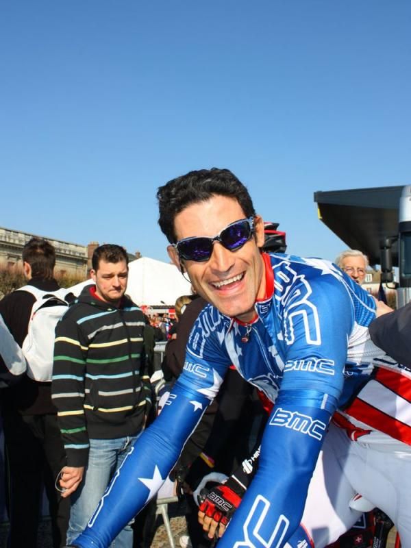 George Hincapie looks happy and relaxed before the start of Paris-Roubaix