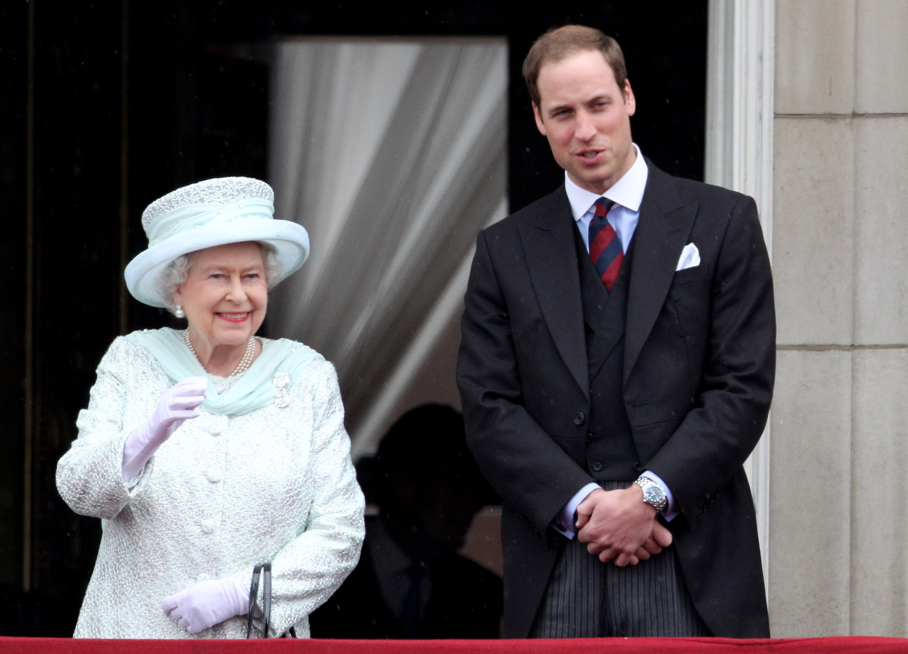 Queen’s Monarchy Facing Shake Up As Prince William ‘ditches’ Famous ...