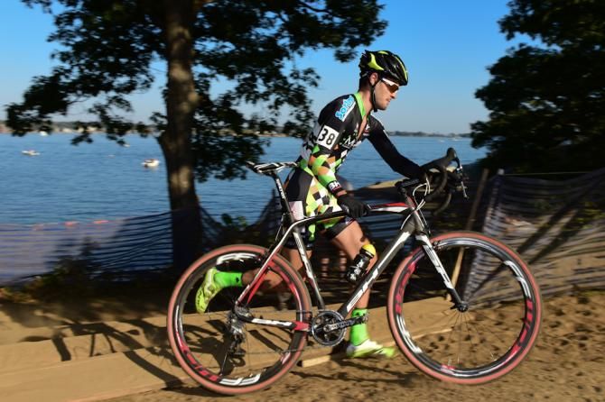 Lukas Winterberg (MG Cycling) with the race lead next to the ocean on lap one