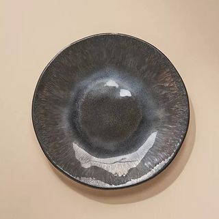 black side plate