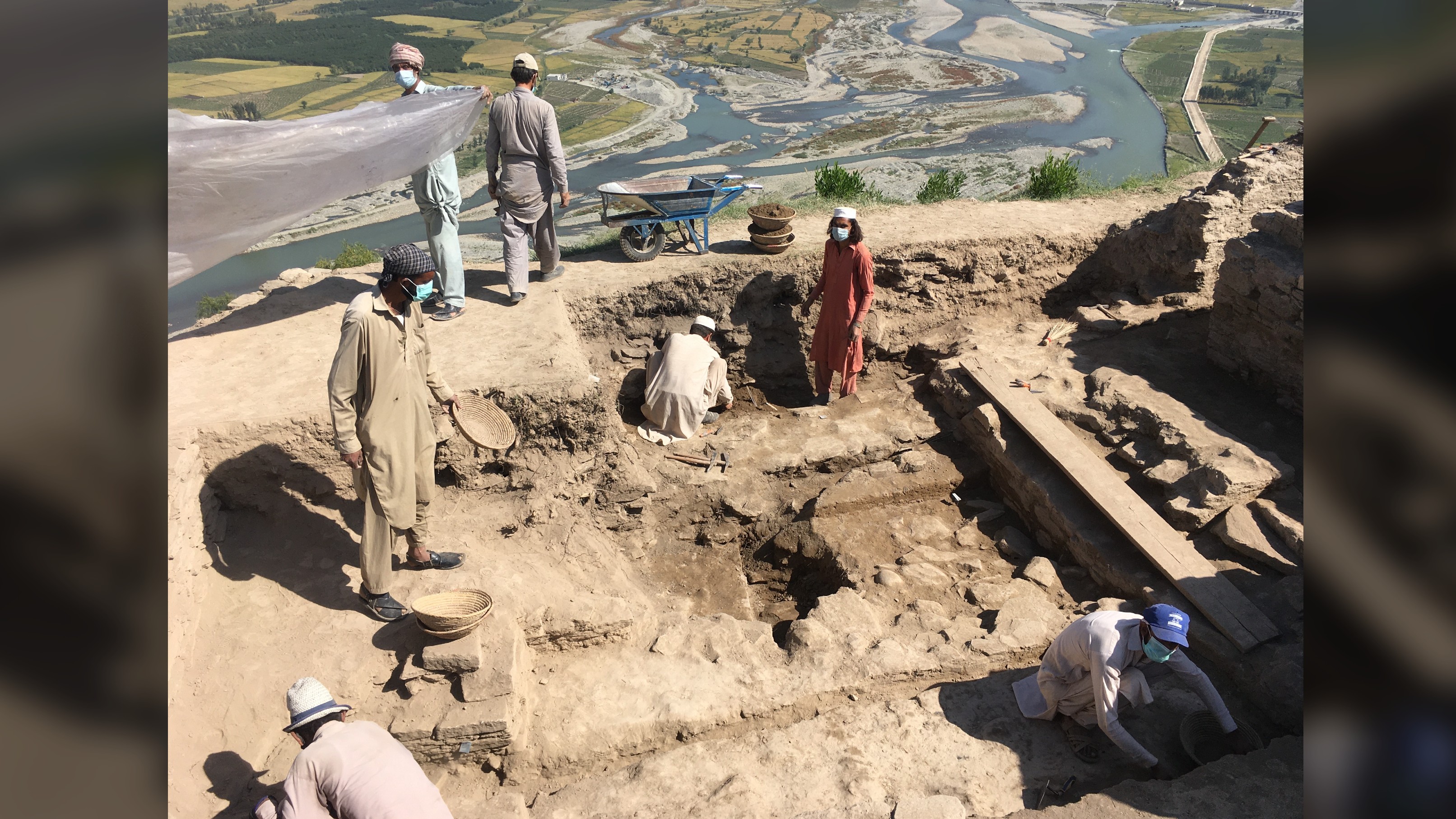 Italian archaeologists and colleagues from Pakistan started excavations at Barikot in 1984. The Swat River can be seen here below the acropolis.
