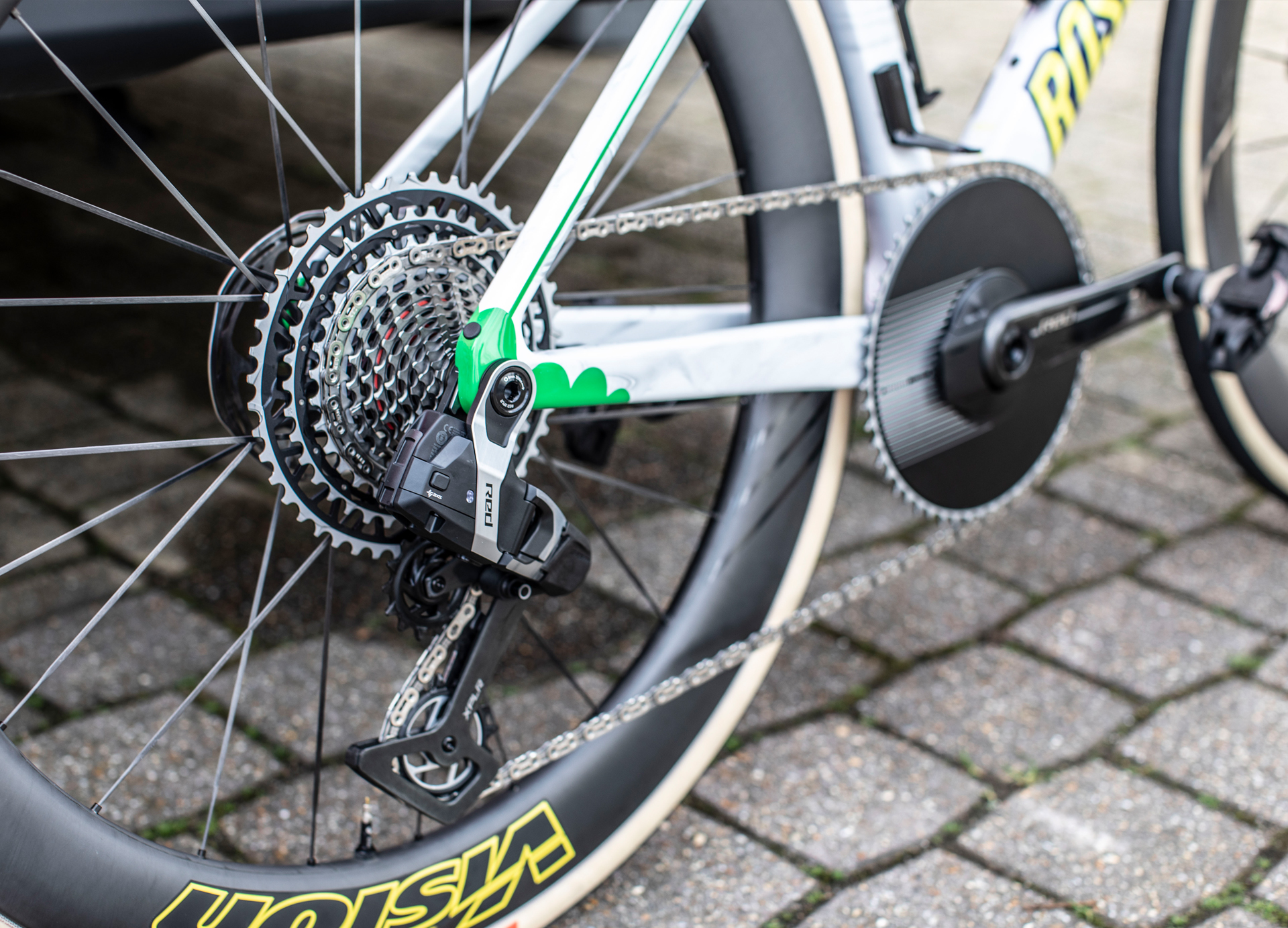 Rose Shave FFX de Rory Townsend