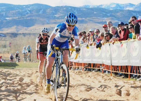 Alison Dunlap (Luna Pro Team) had no problem riding the sand.