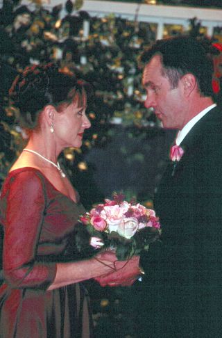 Karl and Susan wedding in Neighbours