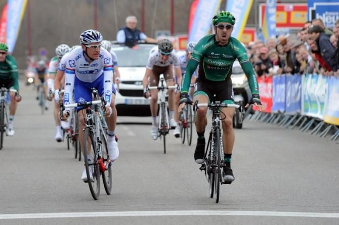 Jerome Cousin (Team Europcar) sprints toward the stage victory