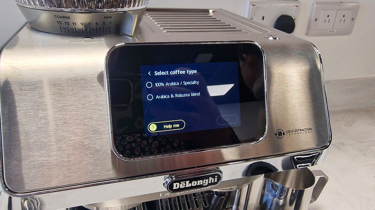 De'longhi la specialista touch first look