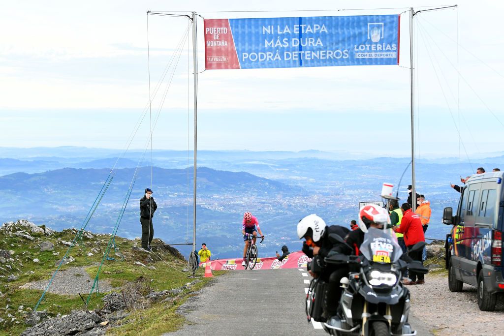 ALTODELANGLIRU SPAIN NOVEMBER 01 Hugh Carthy of The United Kingdom and Team EF Pro Cycling Mountains Landscape Public Fans during the 75th Tour of Spain 2020 Stage 12 a 1094km stage from Pola de Laviana to Alto de lAngliru 1560m lavuelta LaVuelta20 La Vuelta on November 01 2020 in Alto de lAngliru Spain Photo by David RamosGetty Images