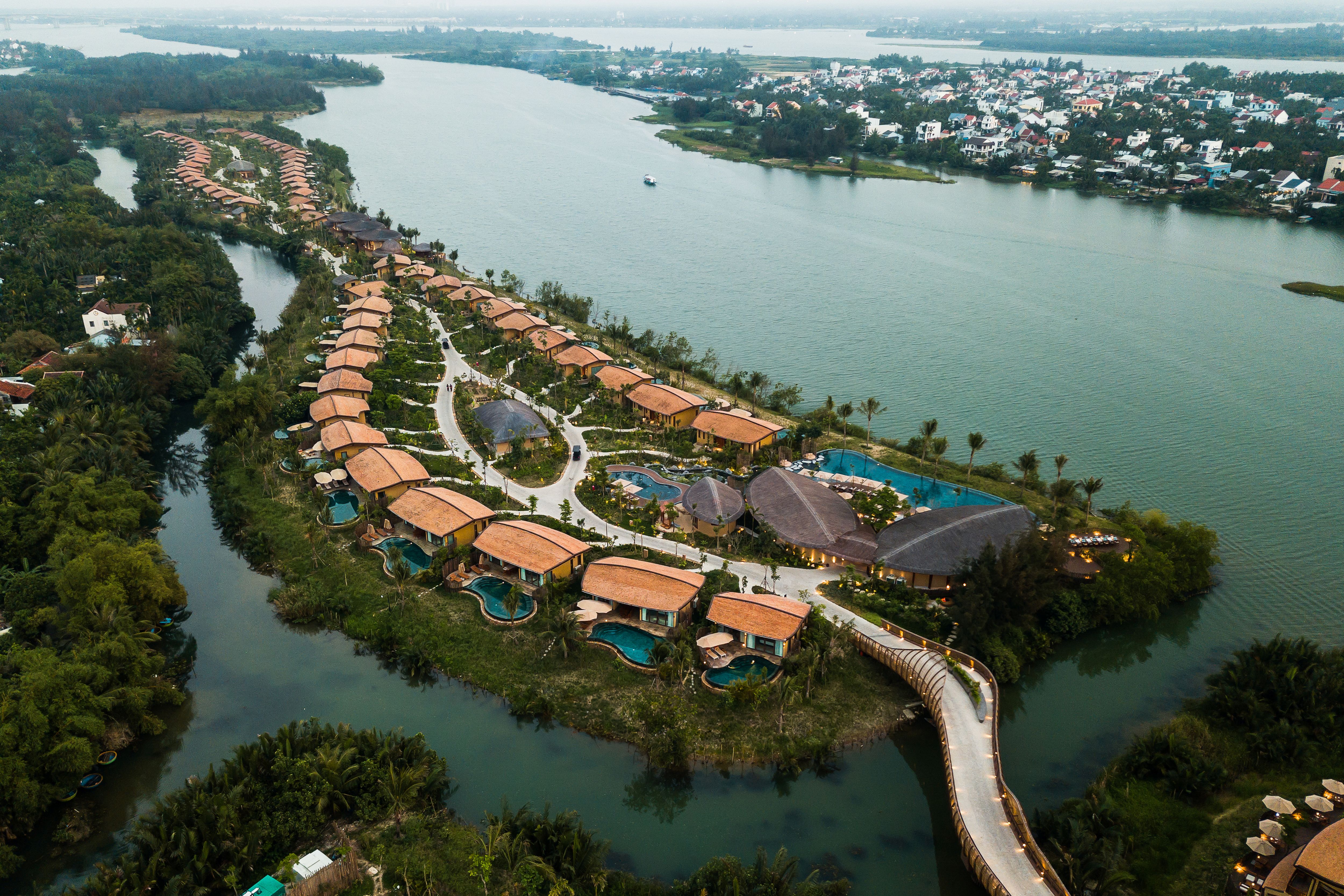 namia river retreat review