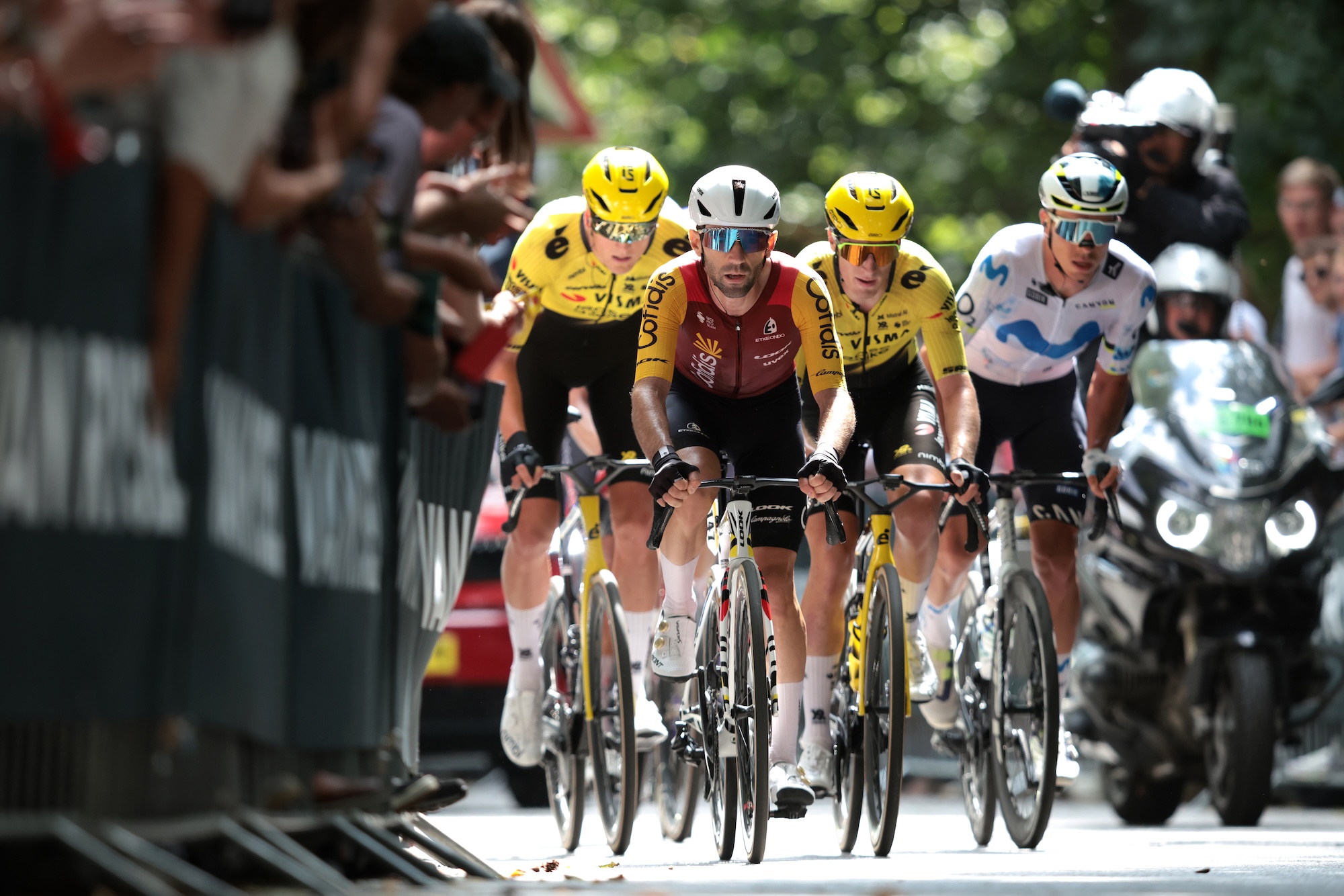 Benjamin Thomas (Cofidis) sets the pace in the breakaway