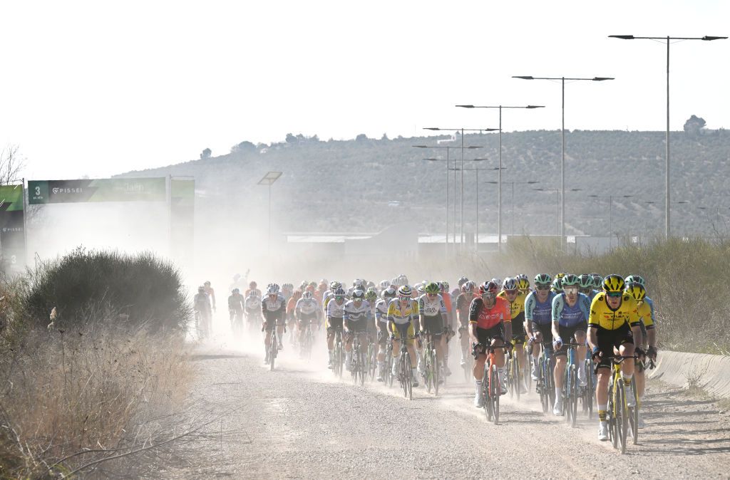 UBEDA SPAIN FEBRUARY 17 A general view of the peloton passing through a gravel strokes sector during the 4th Clasica Jaen Paraiso Interior 2025 a 1692km one day race from Ubeda to Ubeda on February 17 2025 in Ubeda Spain Photo by Tim de WaeleGetty Images