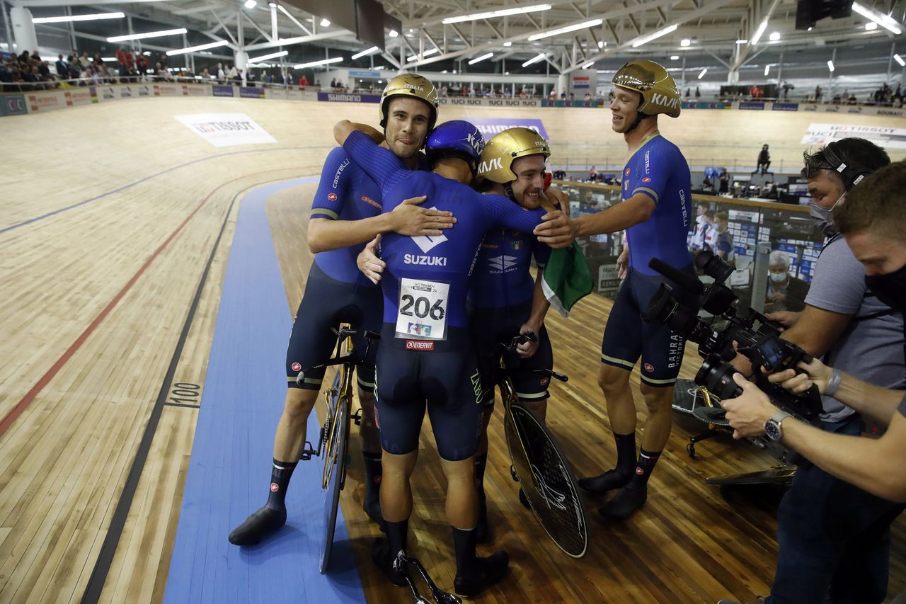 2021 UCI Track World Championship Day 2 - Roubaix France - Men&acirc;s Time Pursuit - 21/10/2021 - Johnatan Milan - Liam Bertazzo - Filippo Ganna - Simone Consonni (ITA) - photo Luca Bettini/BettiniPhoto&Acirc;&copy;2021