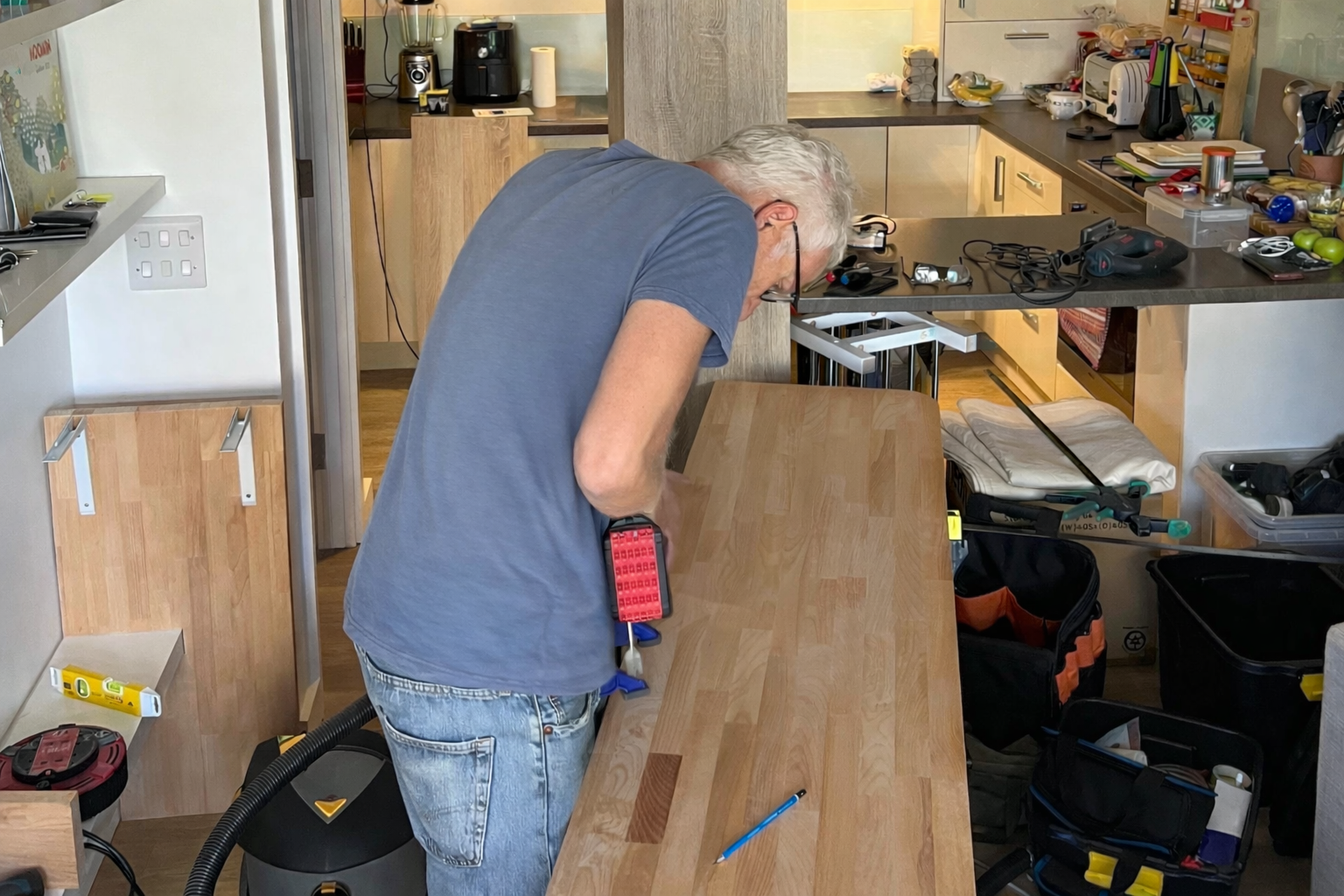 I custom-built a super-tidy TV and hi-fi setup — here are…