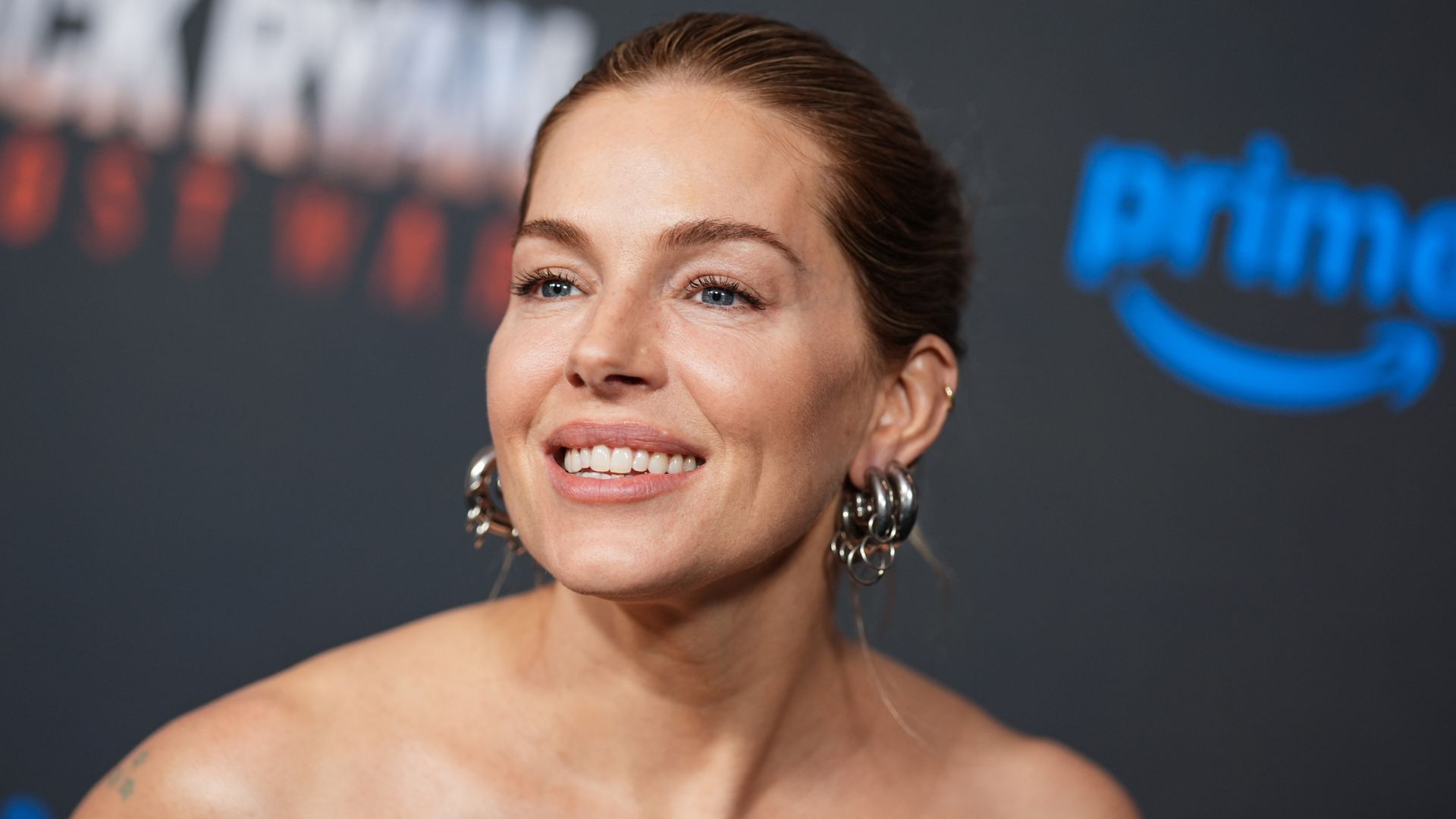 Sienna Miller makeup hack 