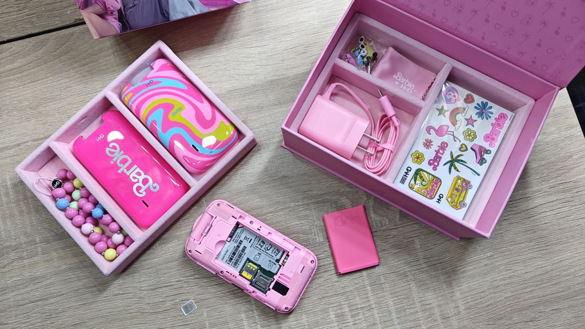 HMD Barbie Phone