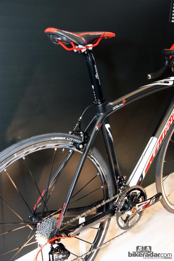The swoopy lines of Wilier Triestina's new Zero.9 should look familiar as they're borrowed from the Zero.7.