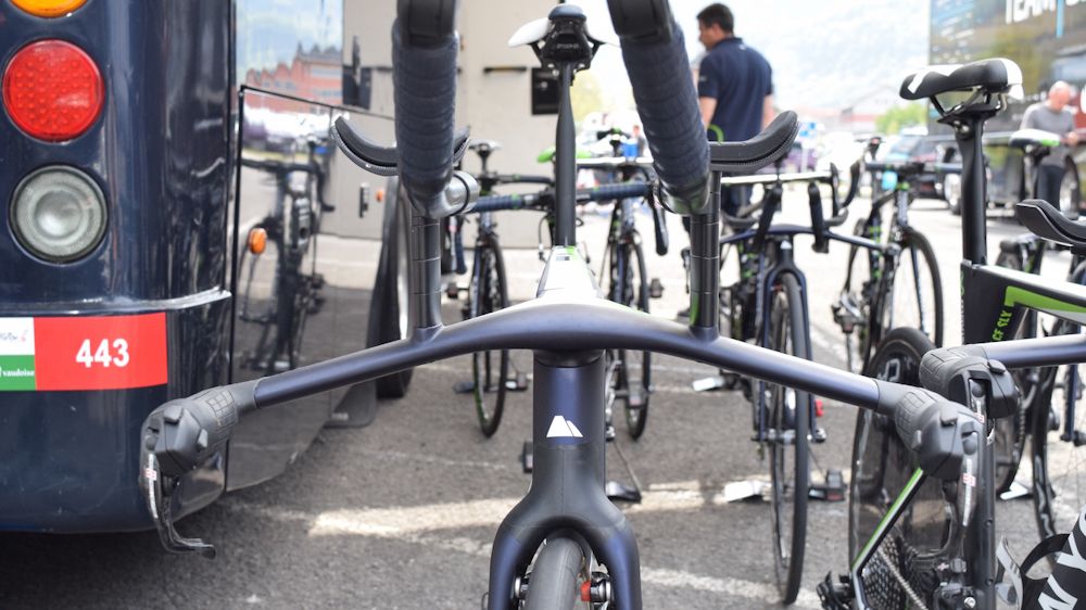 A look at the front profile of Alex Dowsett's Canyon Speedmax SLX