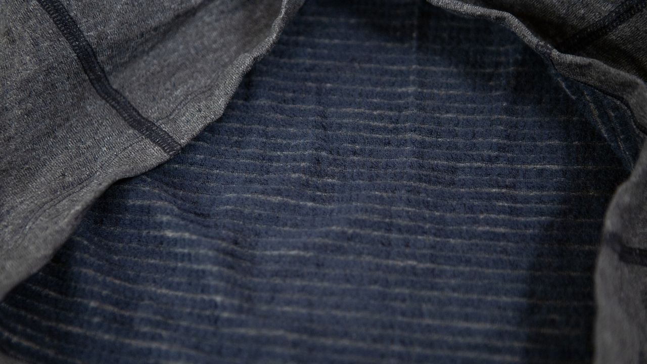 PAS Normal Studios Thermal Long Sleeve Windproof Base Layer inner layer of Polartec power Wool