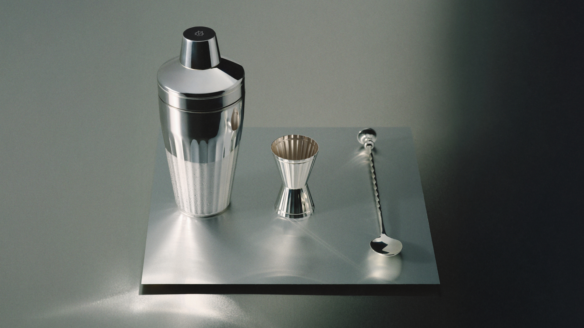 Rimowa cocktail set with Robbe & Berking