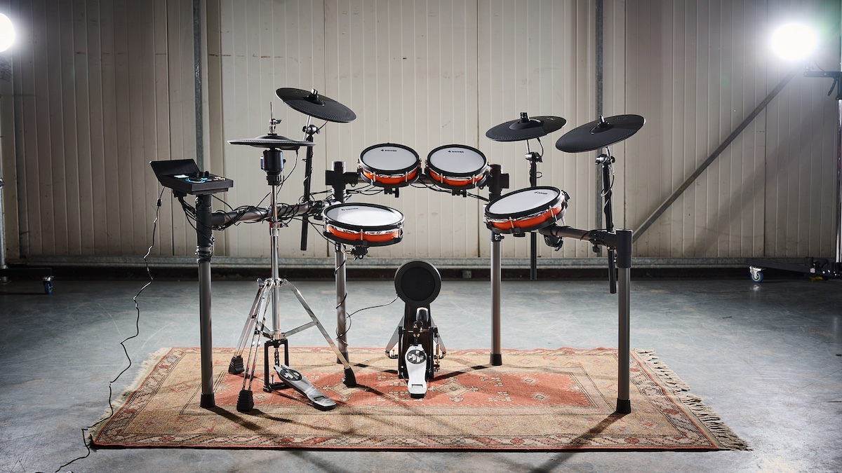 Rear view Donner Groove Ultra kit in a warehouse