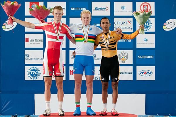 The scratch race podium (l-r): Matias Greve, Dario Sonda and Muhamad Adiq Husainie Othman.