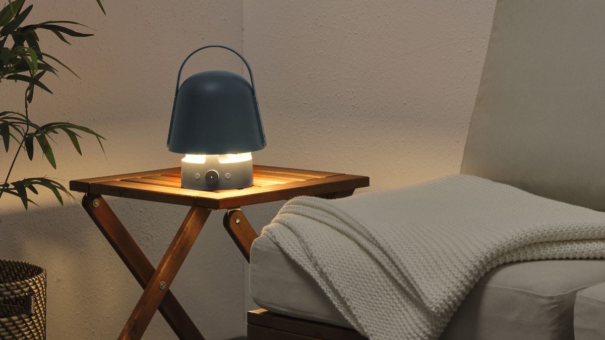 La nouvelle lampe haut-parleur d'IKEA ressemble à une lanterne 