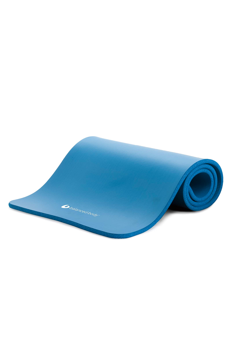 The 14 Best Pilates Mats of 2023 Editors' Reviews Marie Claire