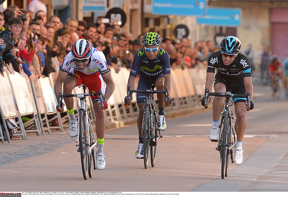 Joaquim Rodriguez (Katusha) wins the three-up sprint