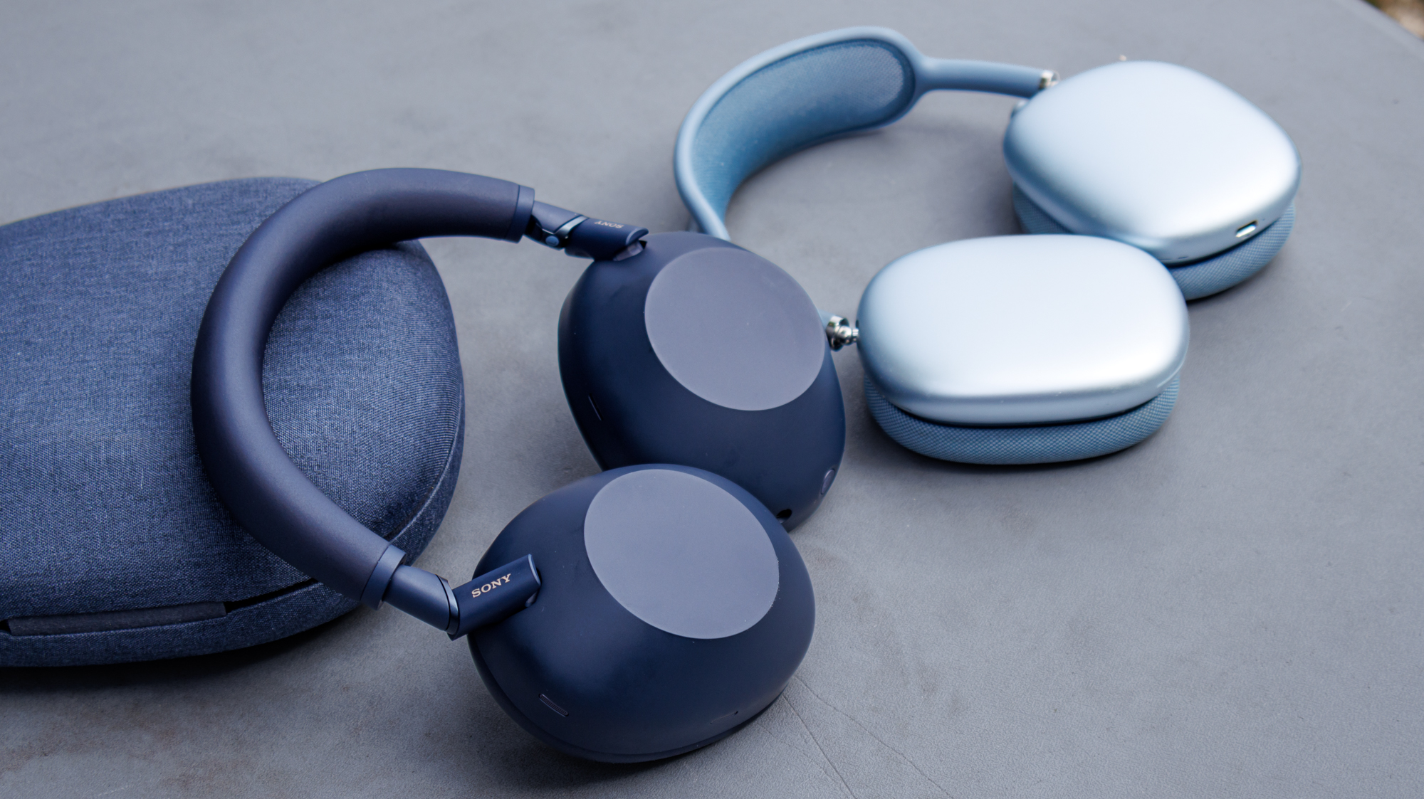 Sony WH-1000XM6 vs AirPods Max