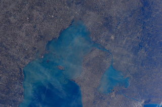Expedition 42 Lake Erie from ISS